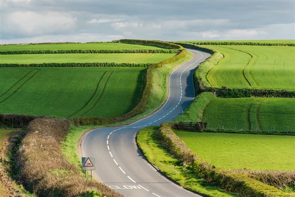 Drivers exceed speed limits on country roads more than any other road type
